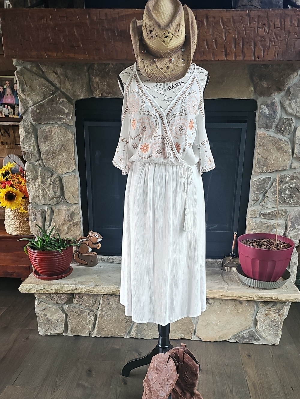 Embroidered Cold Shoulder Boho MIDI Dress • Size S • Ivory/Cream + Rust